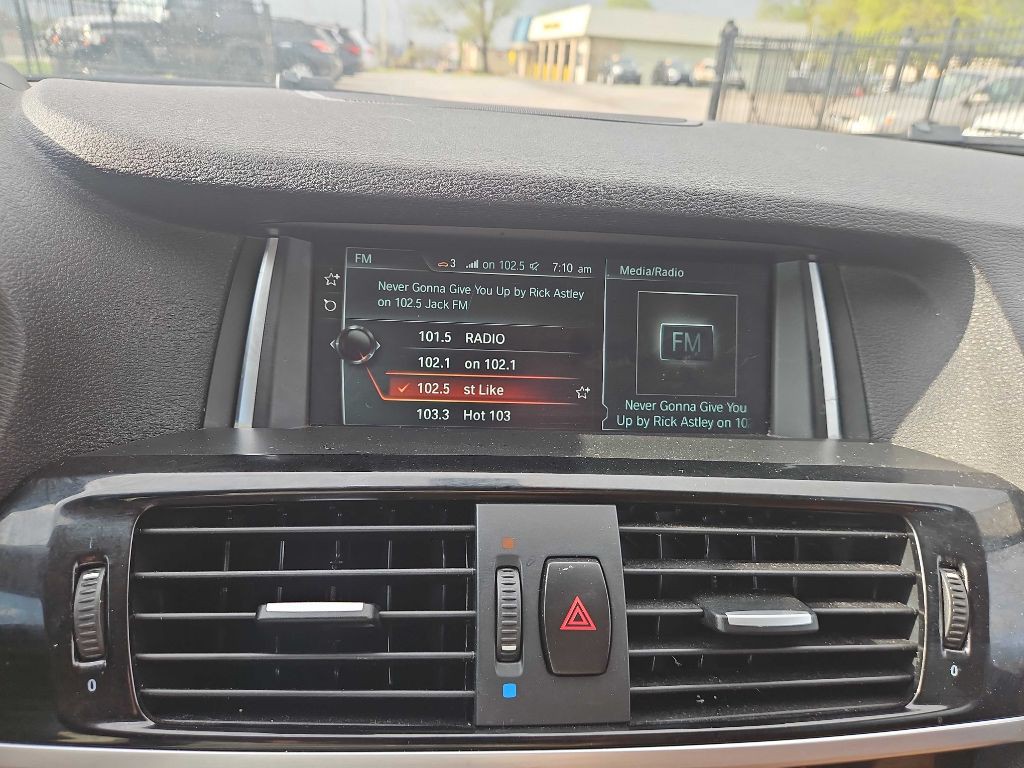 2017 BMW X3 Image 25