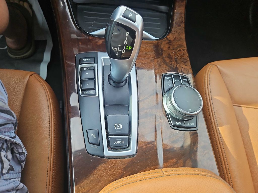 2017 BMW X3 Image 28