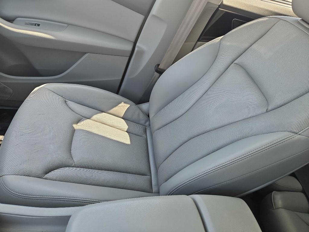 2017 Audi Q7 Image 14