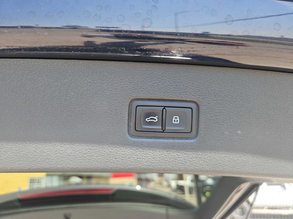 2017 Audi Q7 Image 31