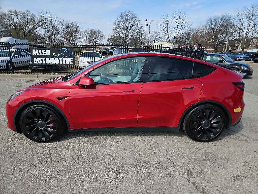 2022 Tesla Model Y Image 3