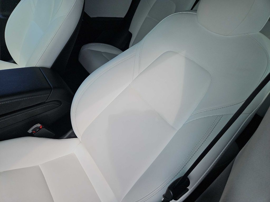 2022 Tesla Model Y Image 12