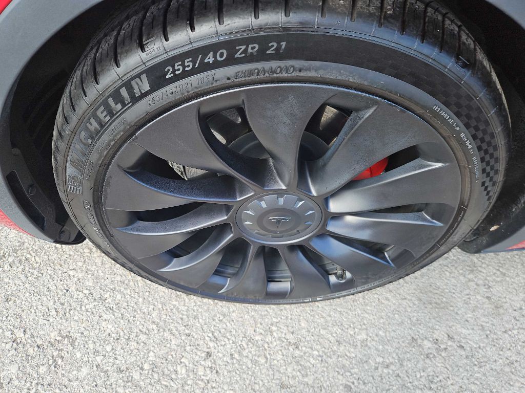 2022 Tesla Model Y Image 34