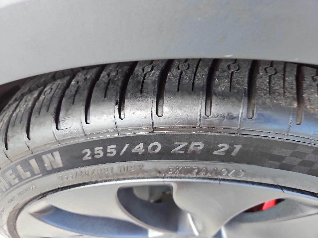 2022 Tesla Model Y Image 35