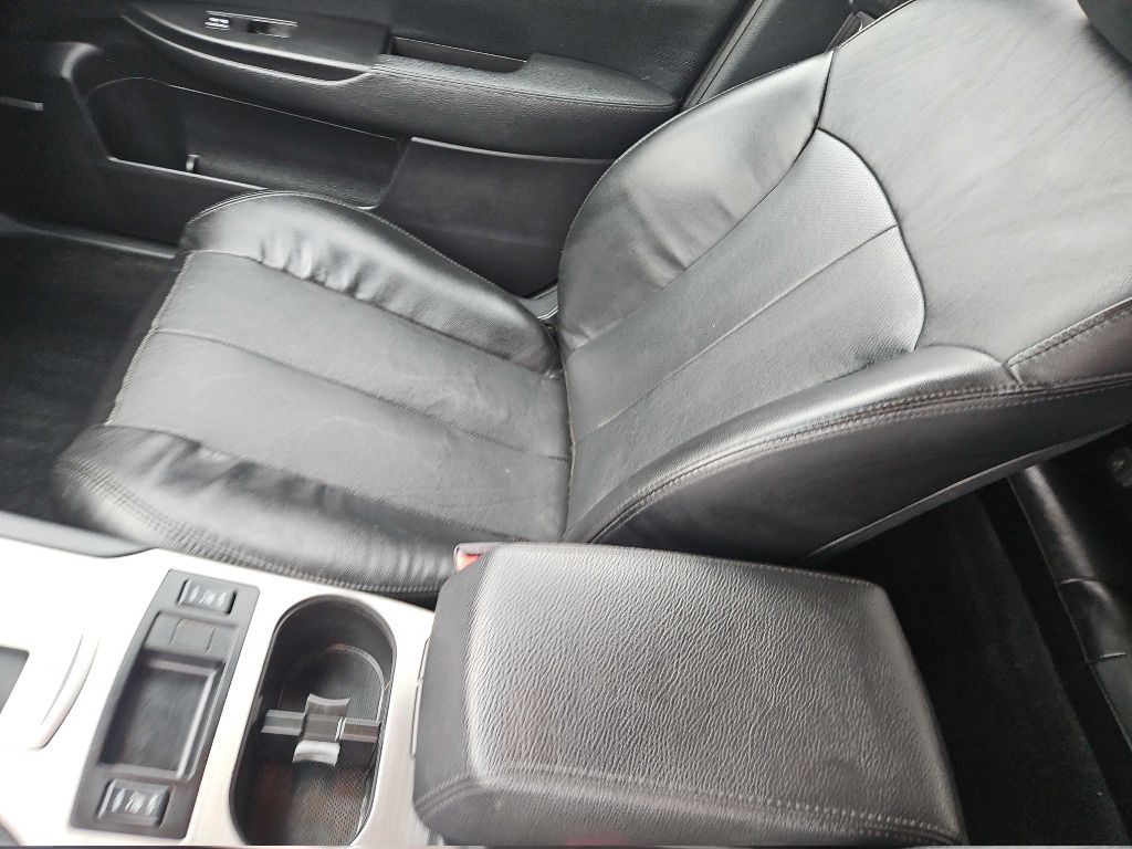 2011 Subaru Outback Image 14