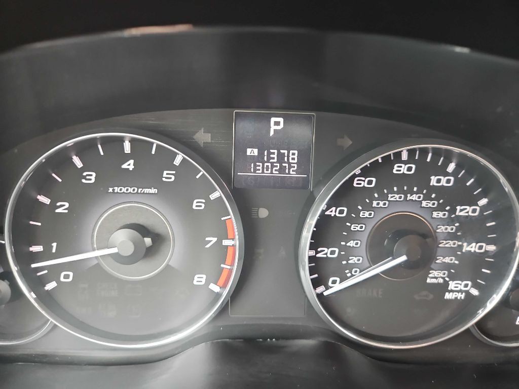 2011 Subaru Outback Image 16