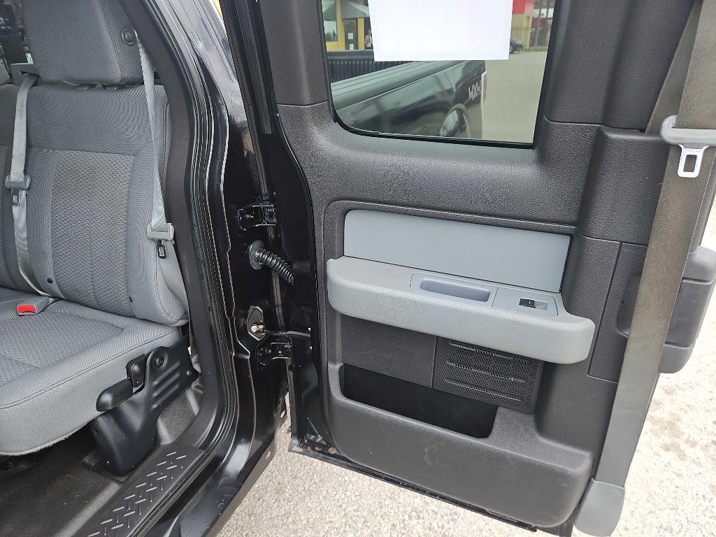 2014 Ford F-150 Image 24