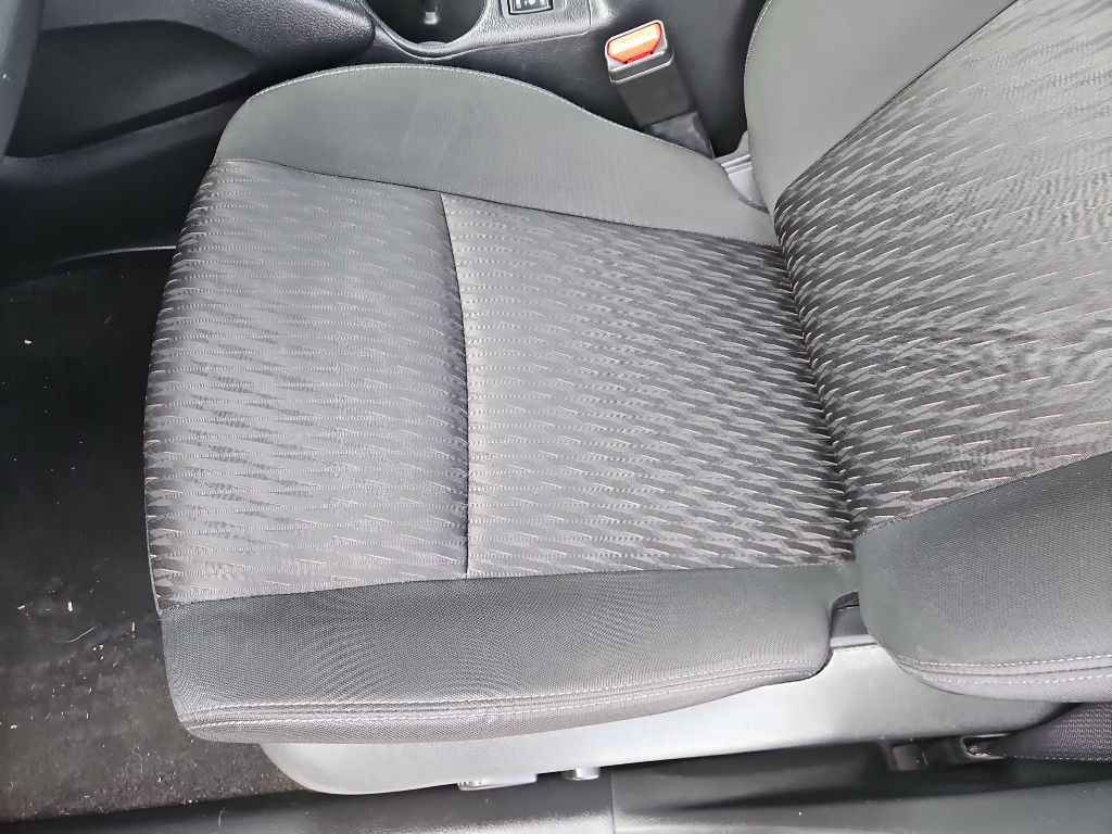 2018 Nissan Rogue Image 11