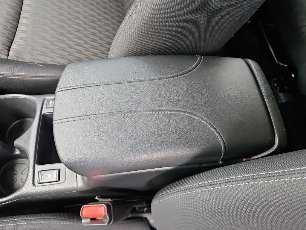 2018 Nissan Rogue Image 13