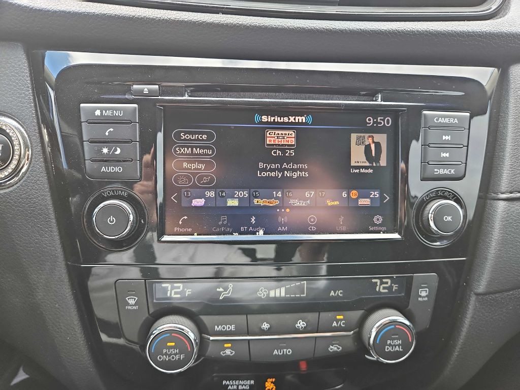 2018 Nissan Rogue Image 18