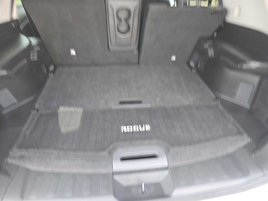 2018 Nissan Rogue Image 26