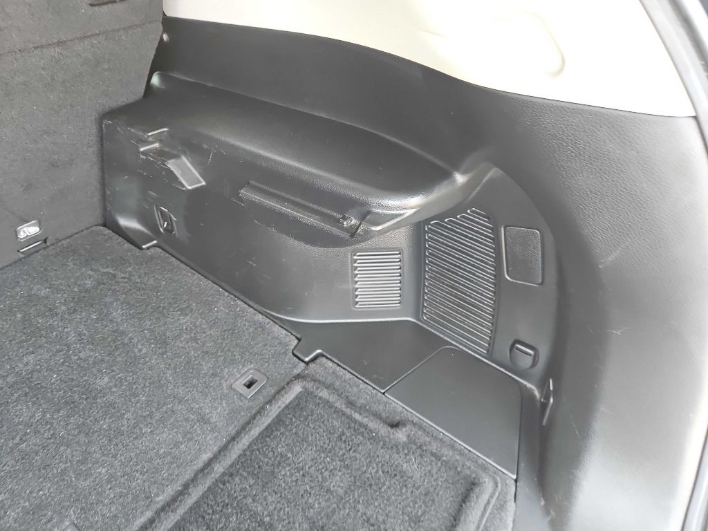 2018 Nissan Rogue Image 30