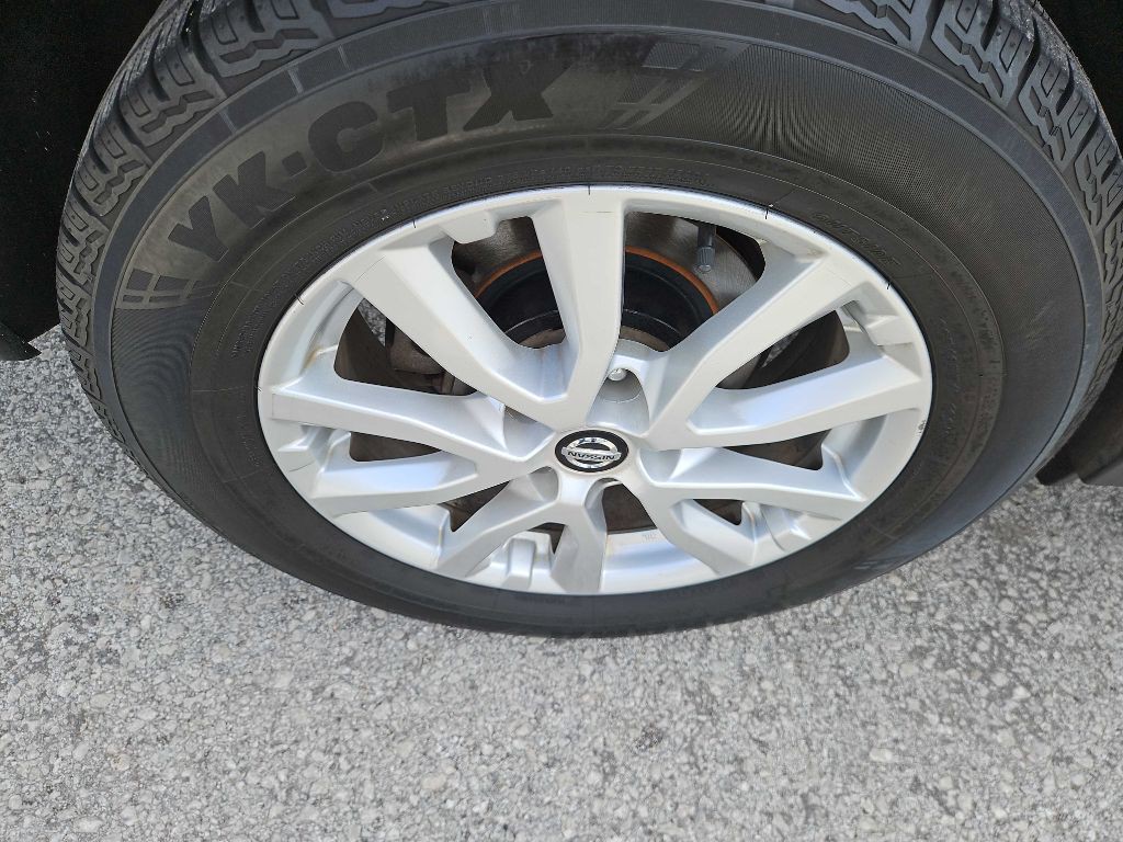 2018 Nissan Rogue Image 31