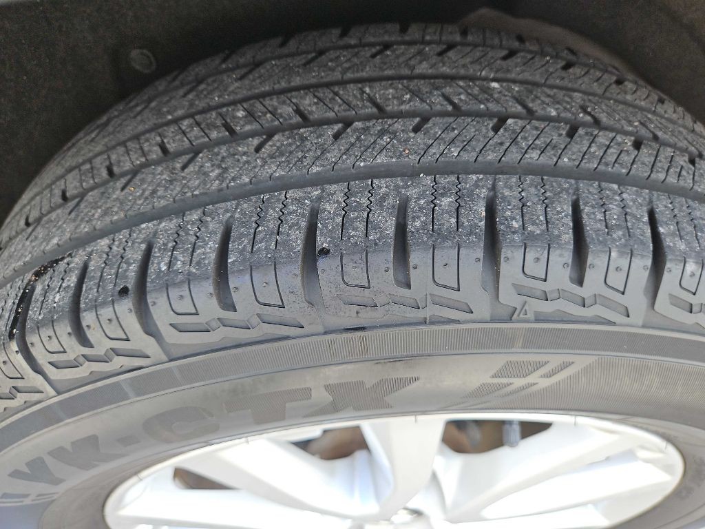 2018 Nissan Rogue Image 32