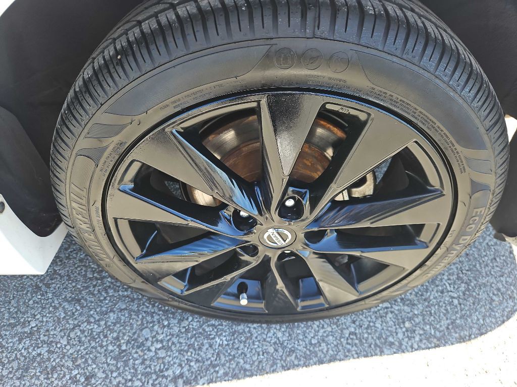 2018 Nissan Sentra Image 34