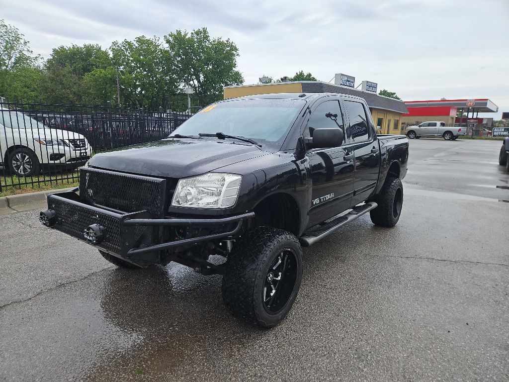 2013 Nissan Titan Image 1