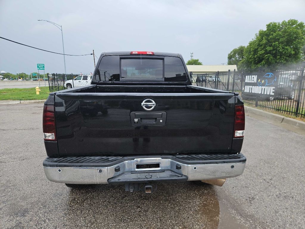 2013 Nissan Titan Image 3