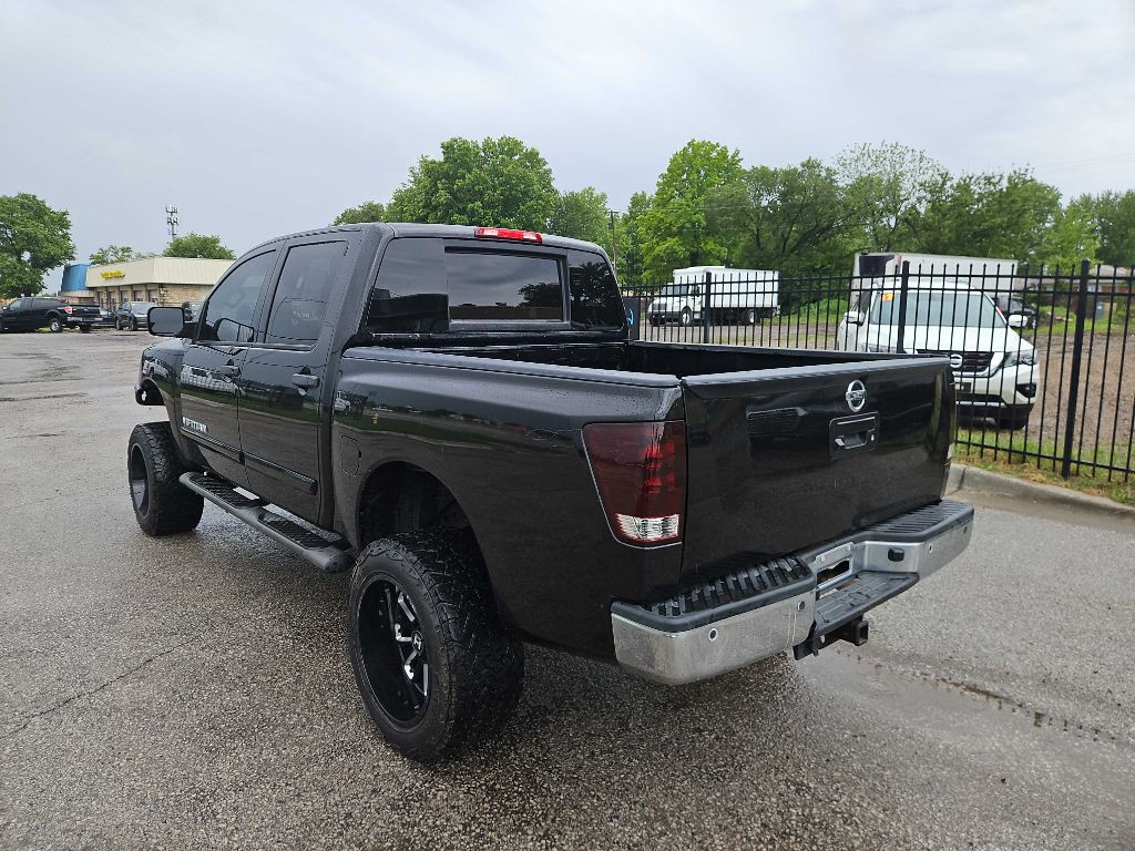 2013 Nissan Titan Image 5