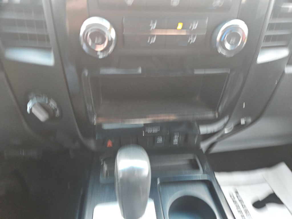 2013 Nissan Titan Image 20