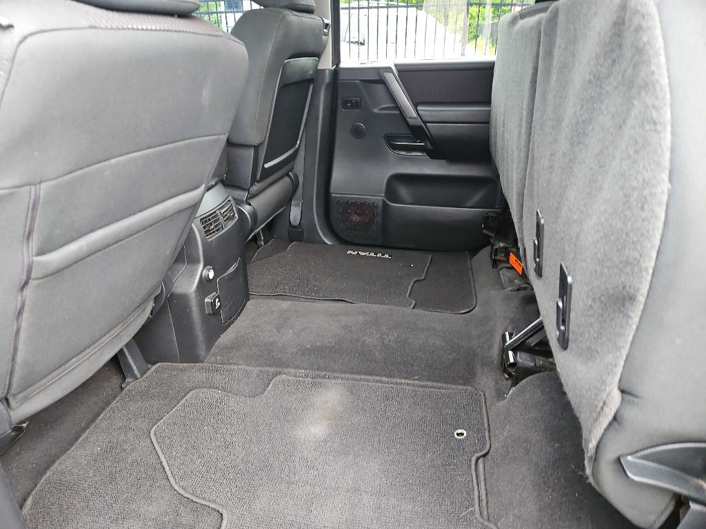2013 Nissan Titan Image 26