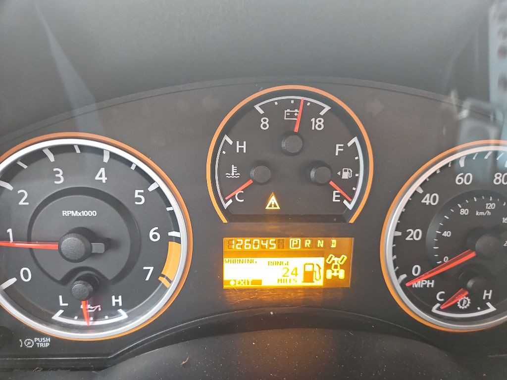 2013 Nissan Titan Image 41