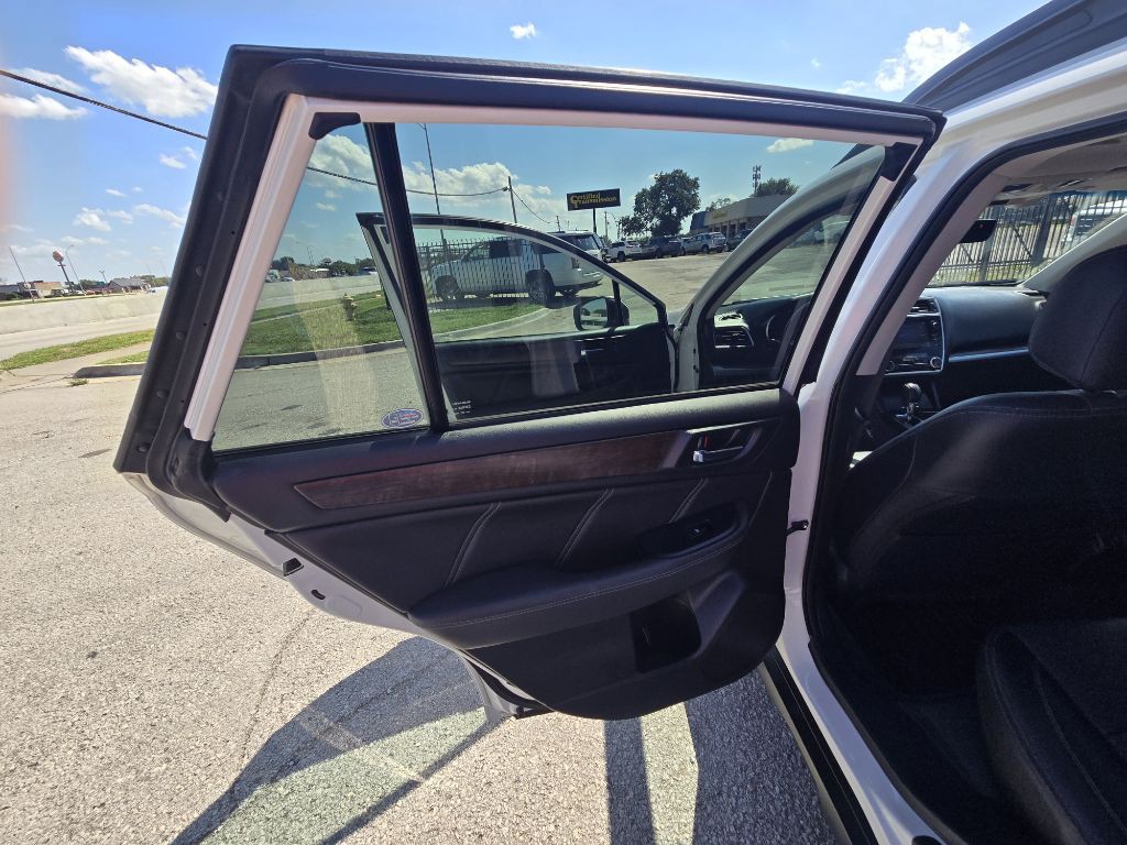 2018 Subaru Outback Image 15