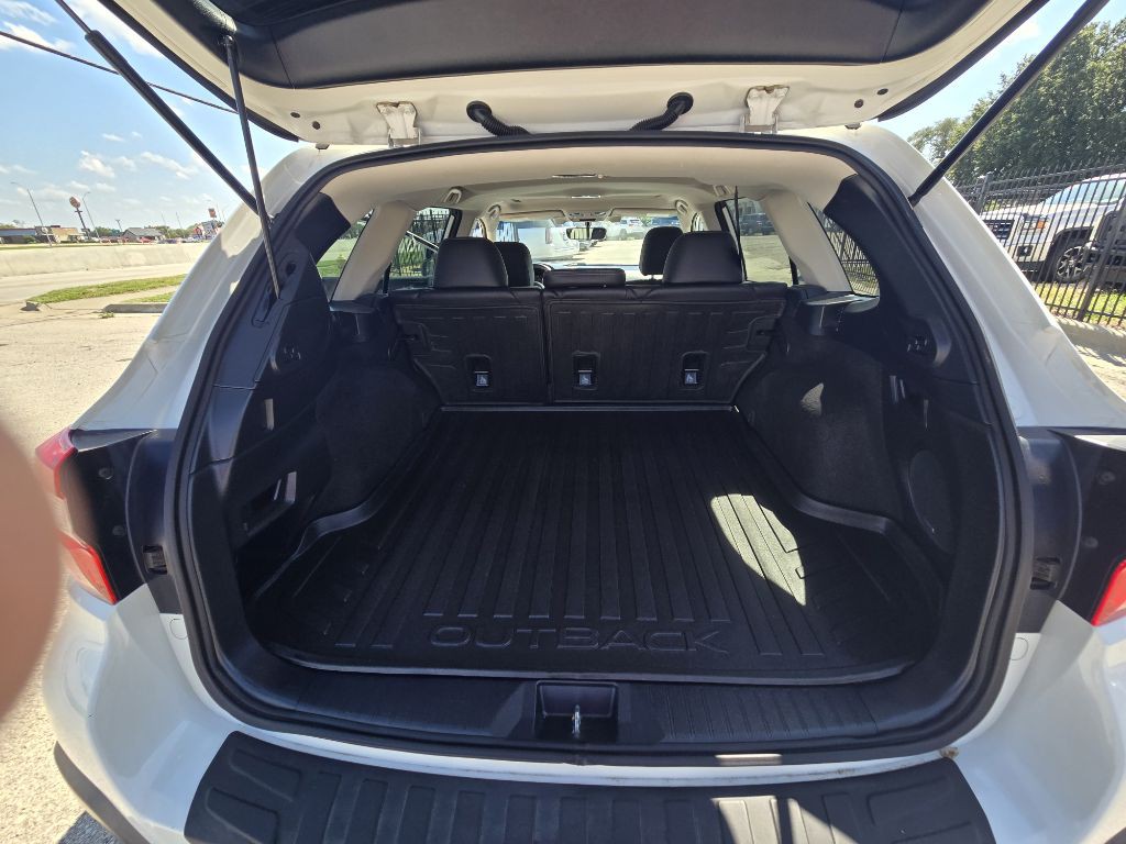 2018 Subaru Outback Image 17
