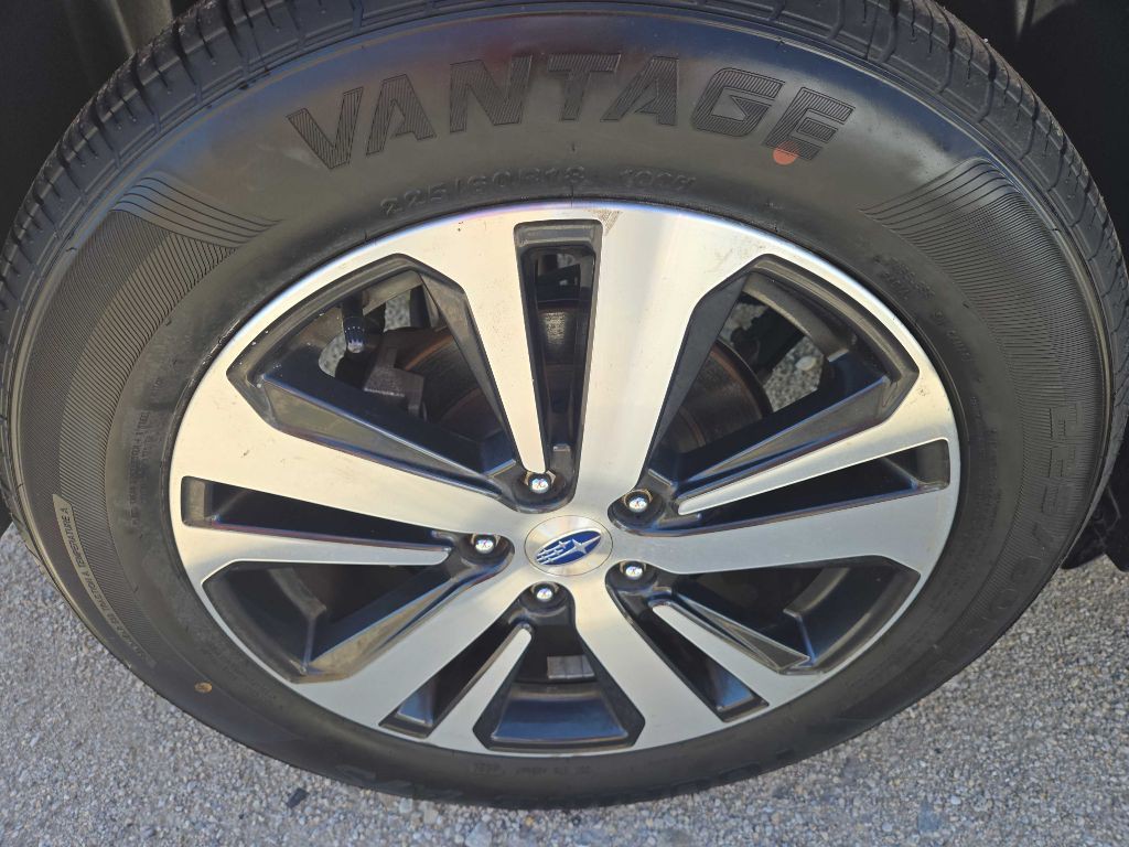 2018 Subaru Outback Image 32
