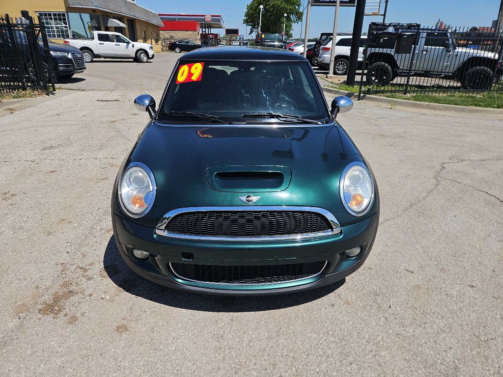 2009 MINI Cooper Image 8