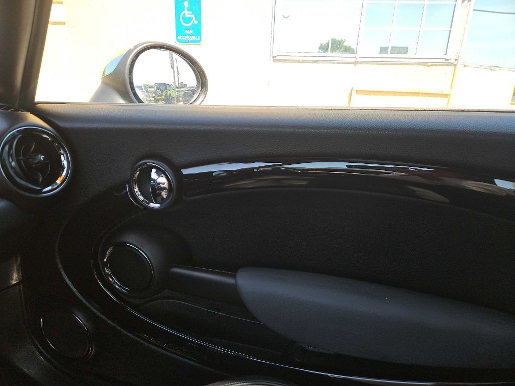 2009 MINI Cooper Image 53