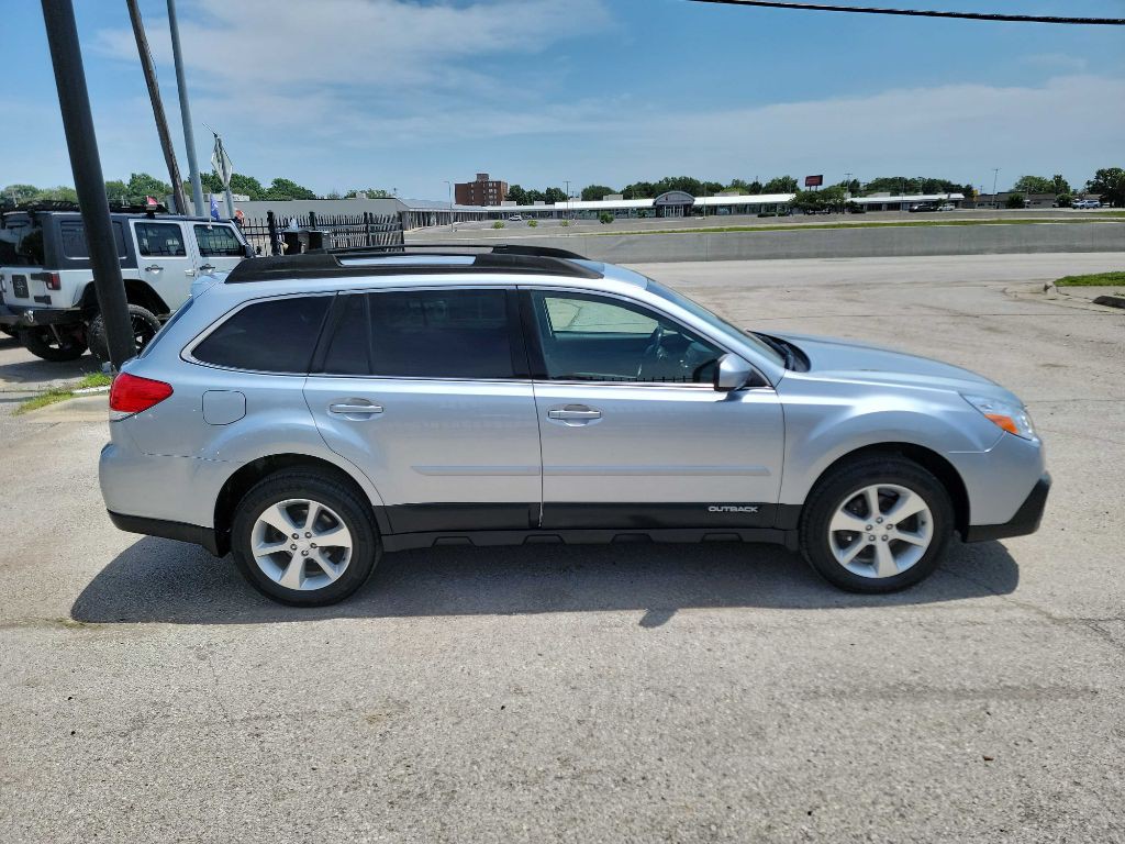 2013 Subaru Outback Image 6