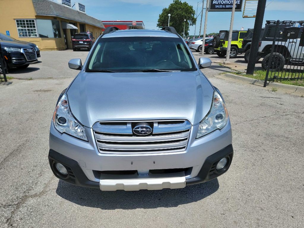 2013 Subaru Outback Image 8