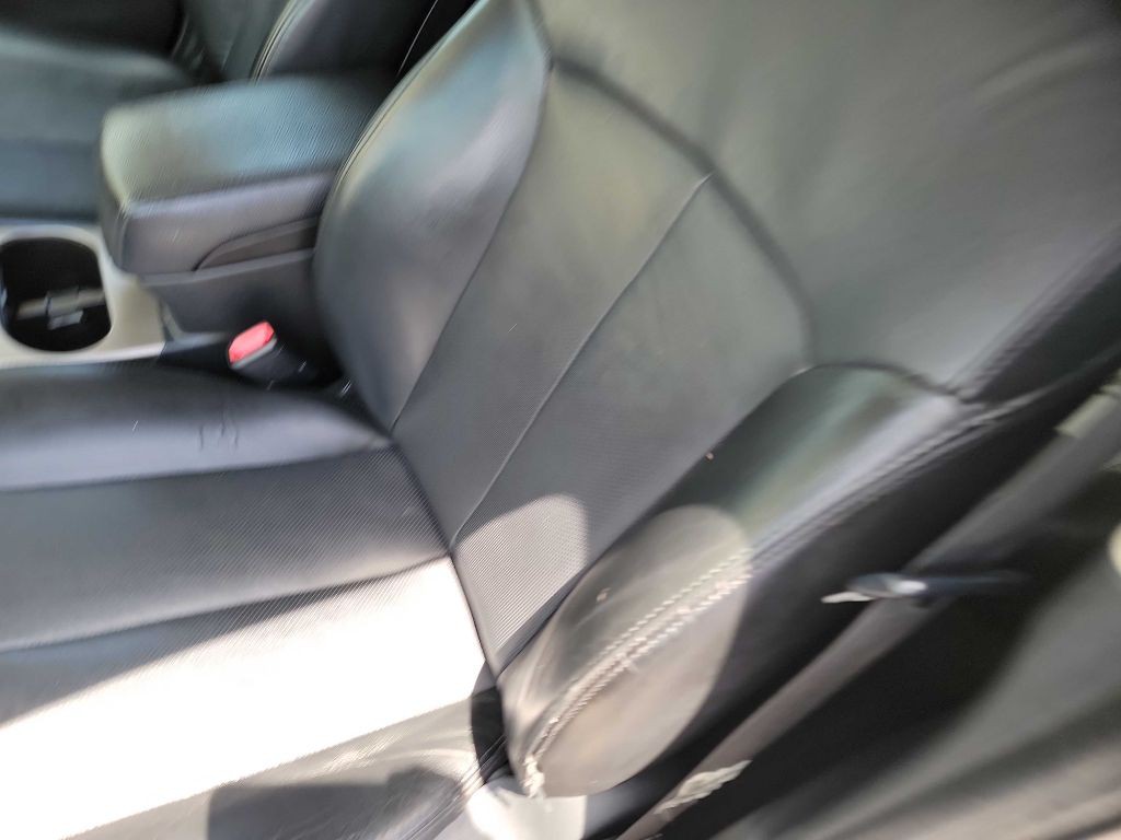2013 Subaru Outback Image 12