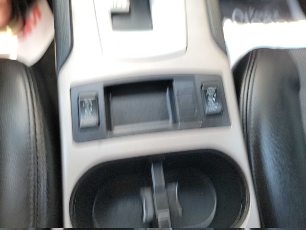 2013 Subaru Outback Image 19