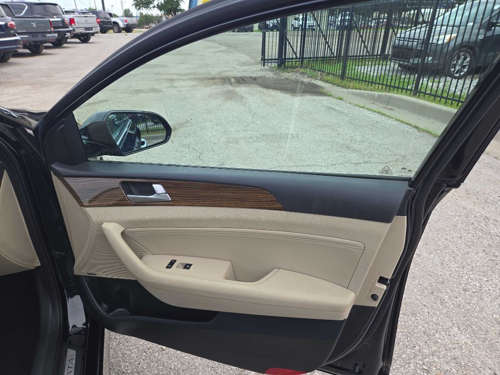 2016 Hyundai Sonata Image 20