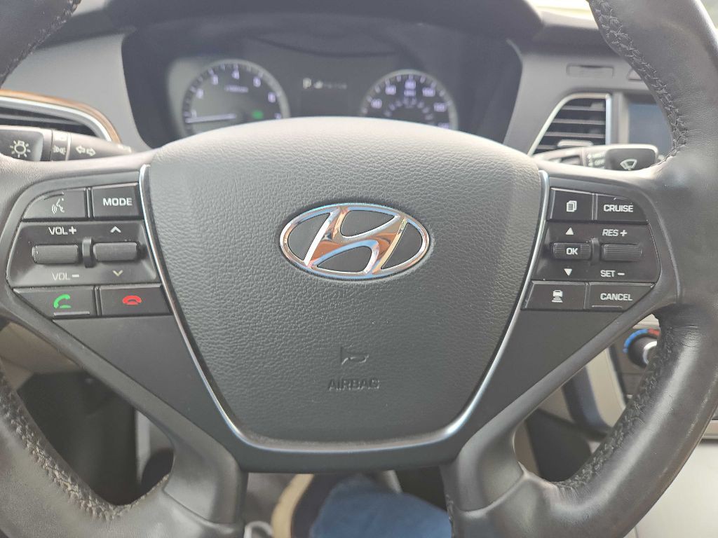 2016 Hyundai Sonata Image 24