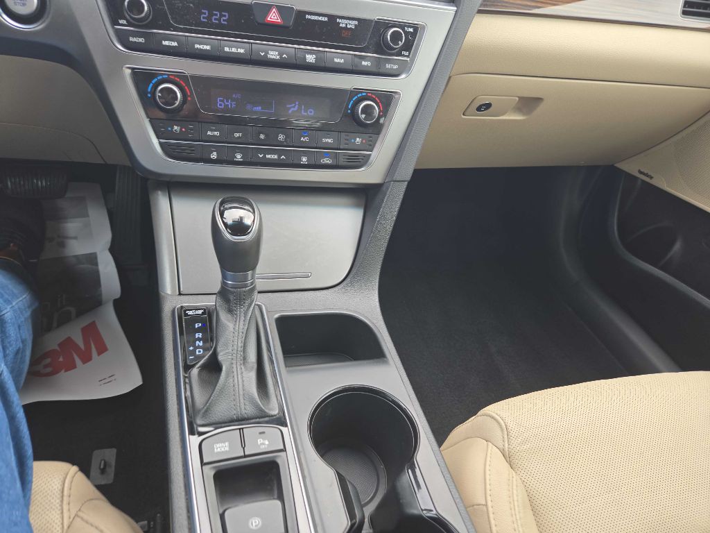 2016 Hyundai Sonata Image 26