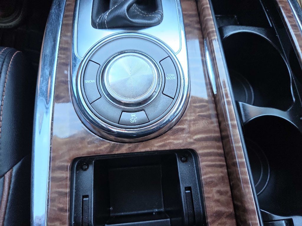 2018 Nissan Armada Image 19