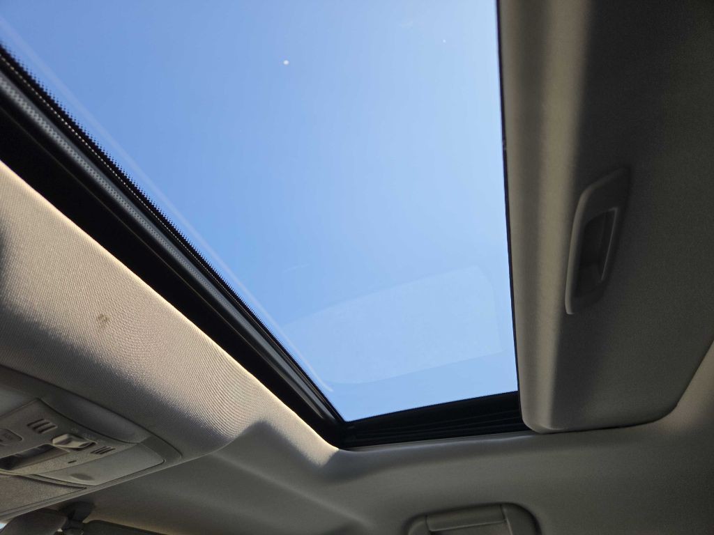 2018 Nissan Armada Image 22