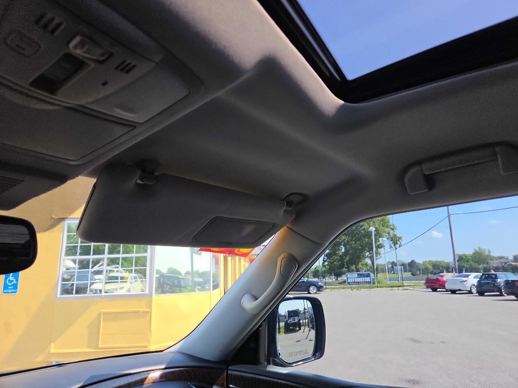 2018 Nissan Armada Image 23