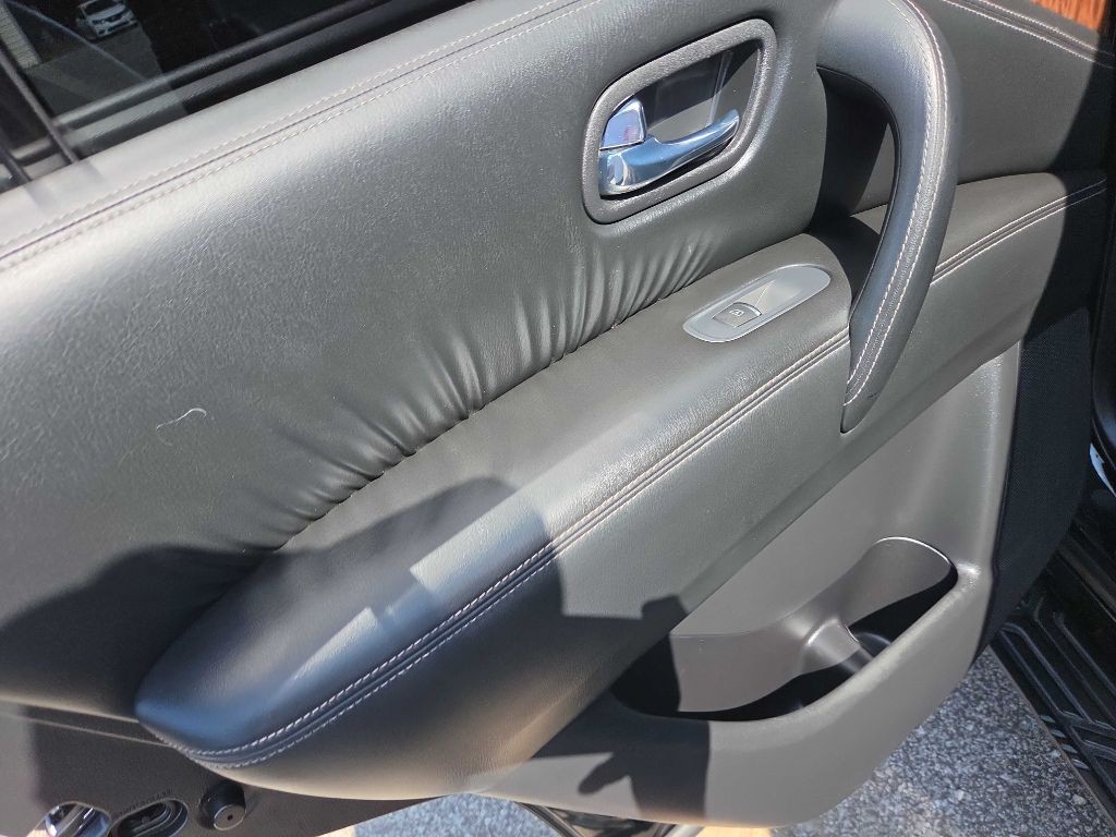 2018 Nissan Armada Image 24