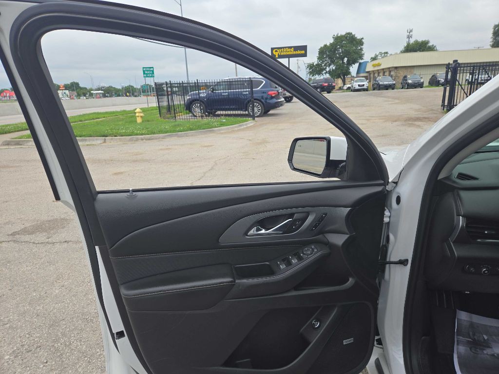 2018 Chevrolet Traverse Image 12