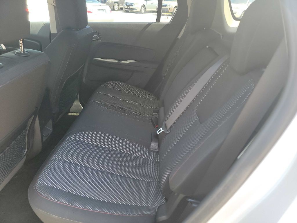 2017 GMC Terrain Image 25