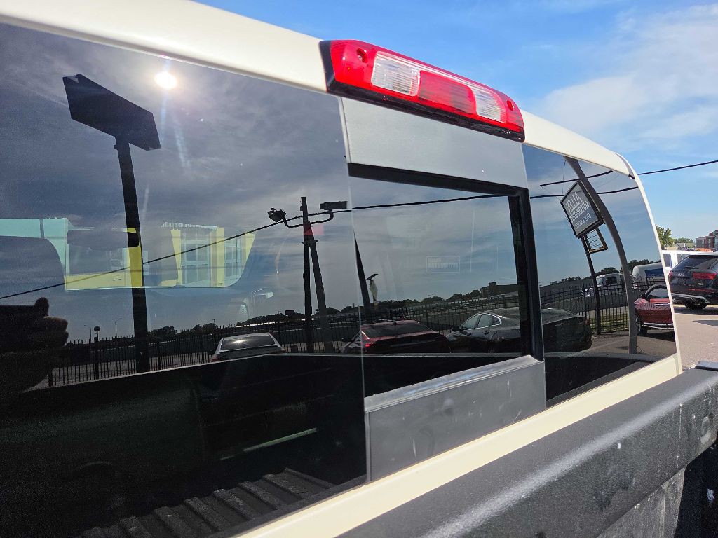 2015 GMC Sierra 1500 Image 38