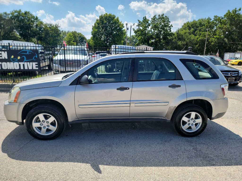 2008 Chevrolet Equinox Image 2