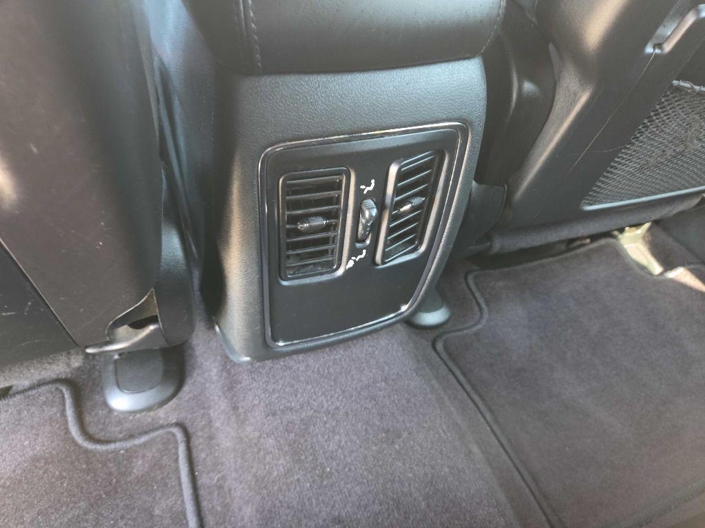 2016 Jeep Grand Cherokee Image 29