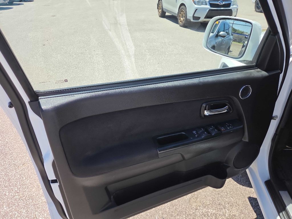 2011 Chevrolet Colorado Image 9