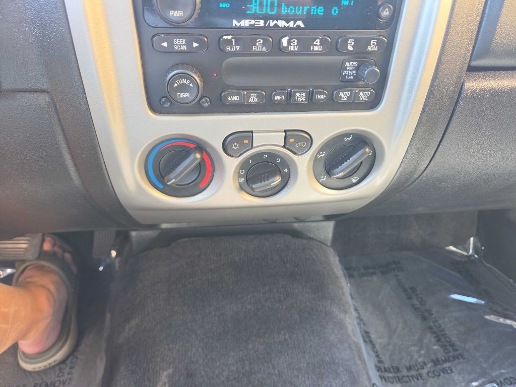 2011 Chevrolet Colorado Image 17