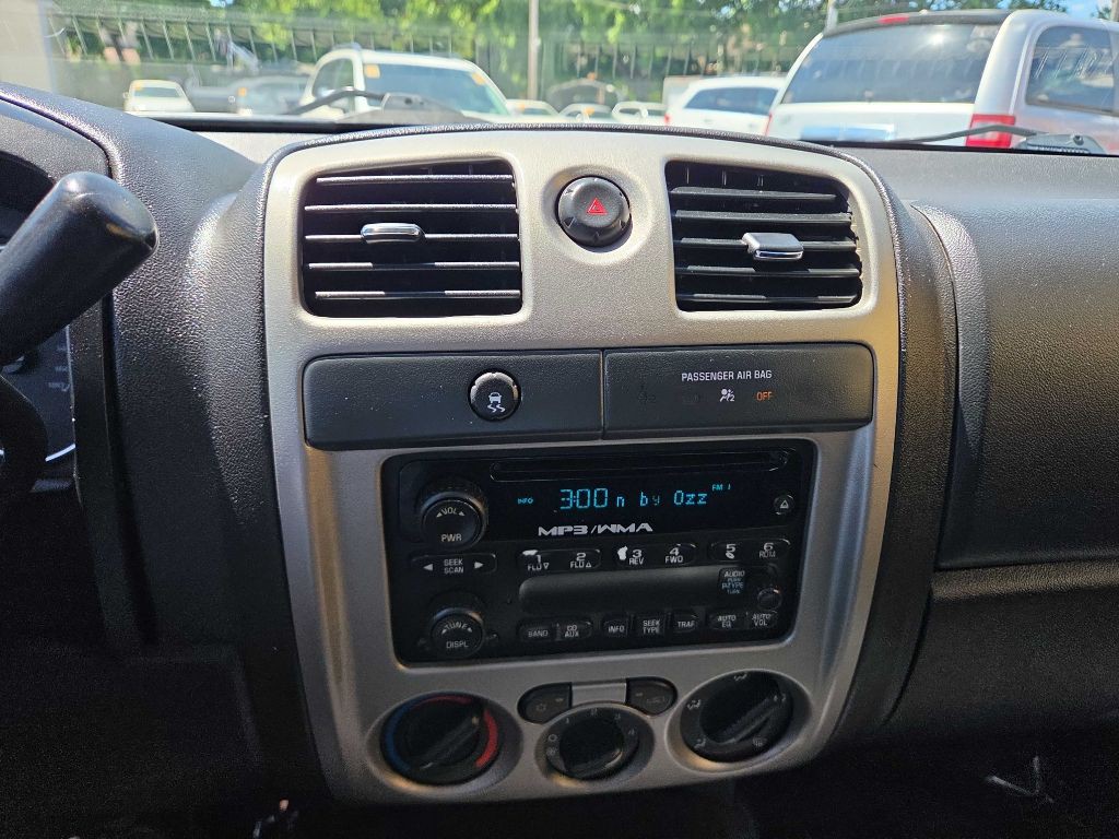 2011 Chevrolet Colorado Image 18