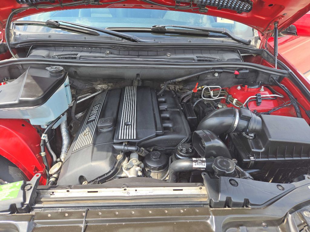 2005 BMW X5 Image 24